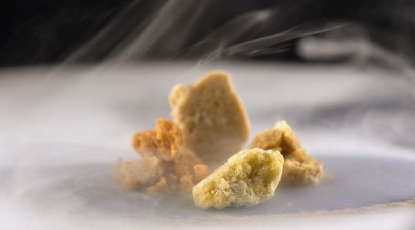 How to Smoke Crumble, Even If You've Never Tried Before